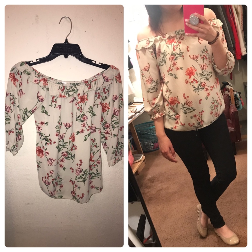 Off The Shoulder Flowery Blouse 🌼